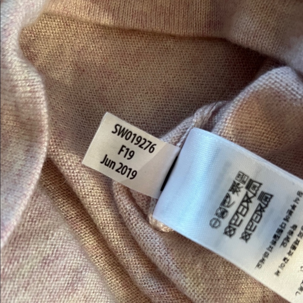 Smartwool ~ soft pink, wool blend sweater, base layer, size M - Picture 12 of 14